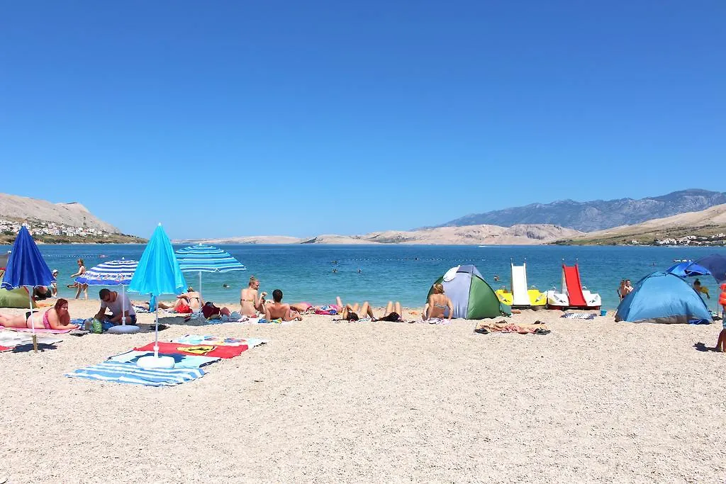 Apartments Tatjana Pag Island 0*, باغ